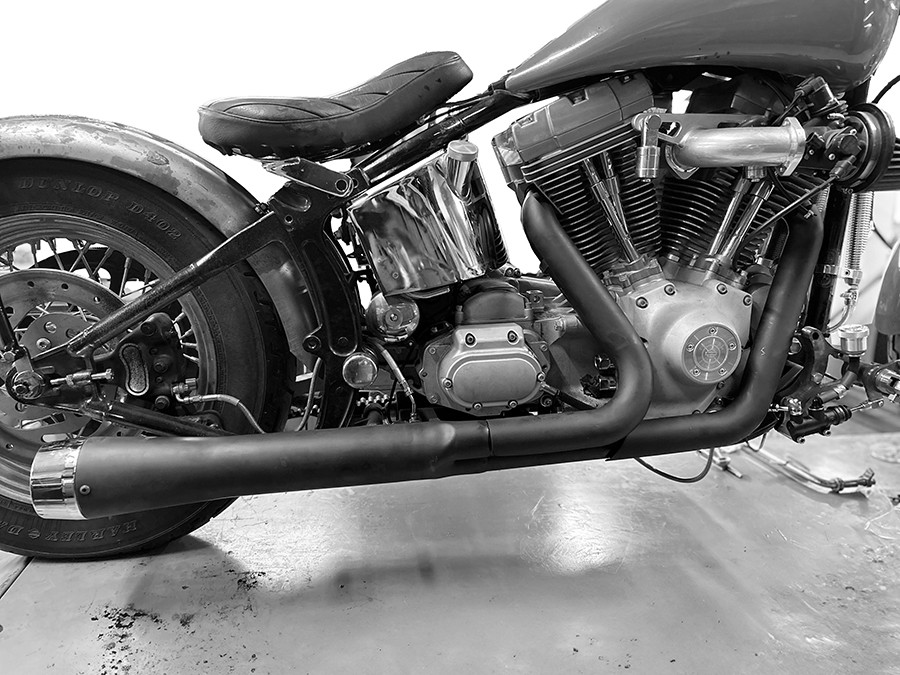 V-Twin #8760 - Wyatt Gatling Holeshot Exhaust Set Black