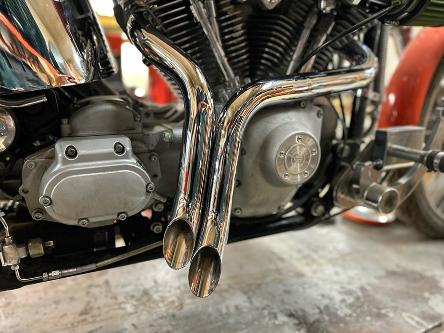 V-Twin #1951 - Straight Down Drag Pipe Set Chrome with Heat Shields