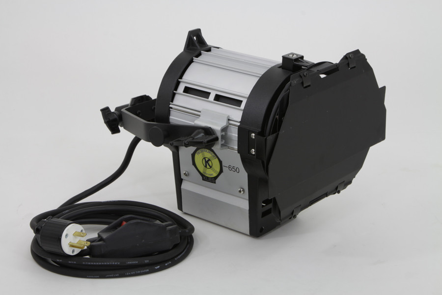 Wyatt Gatling #DTW 1000 - DTW 650 Tungsten Light