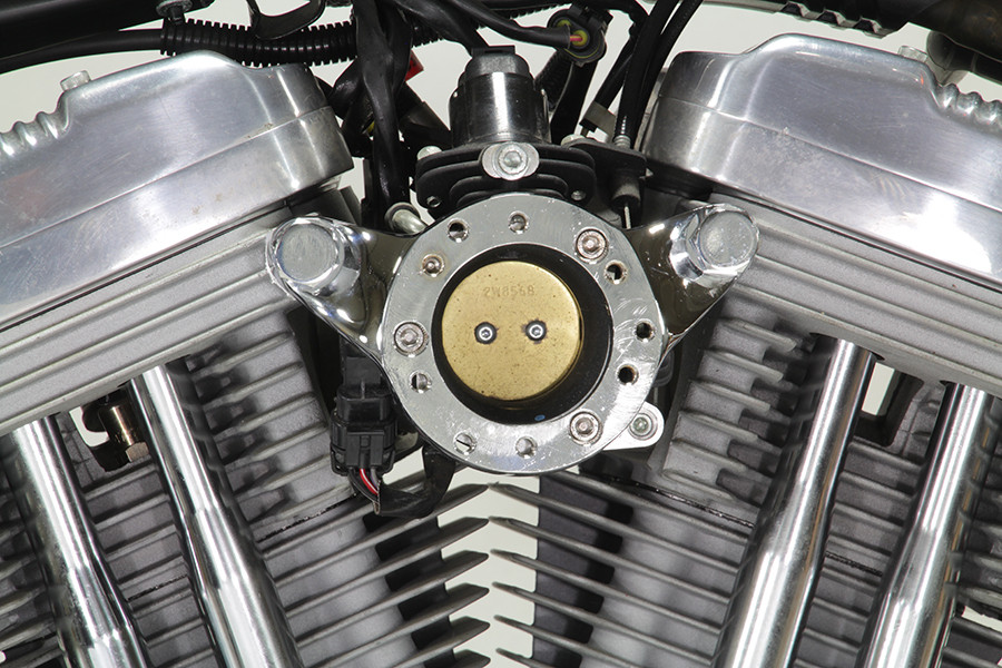 Wyatt Gatling - Integral Breather/Carburetor Mount Bracket