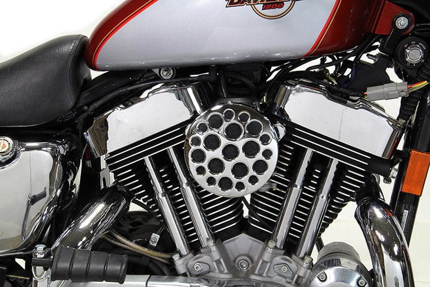 V-Twin - Chrome Wyatt Gatling Air Cleaner Assembly
