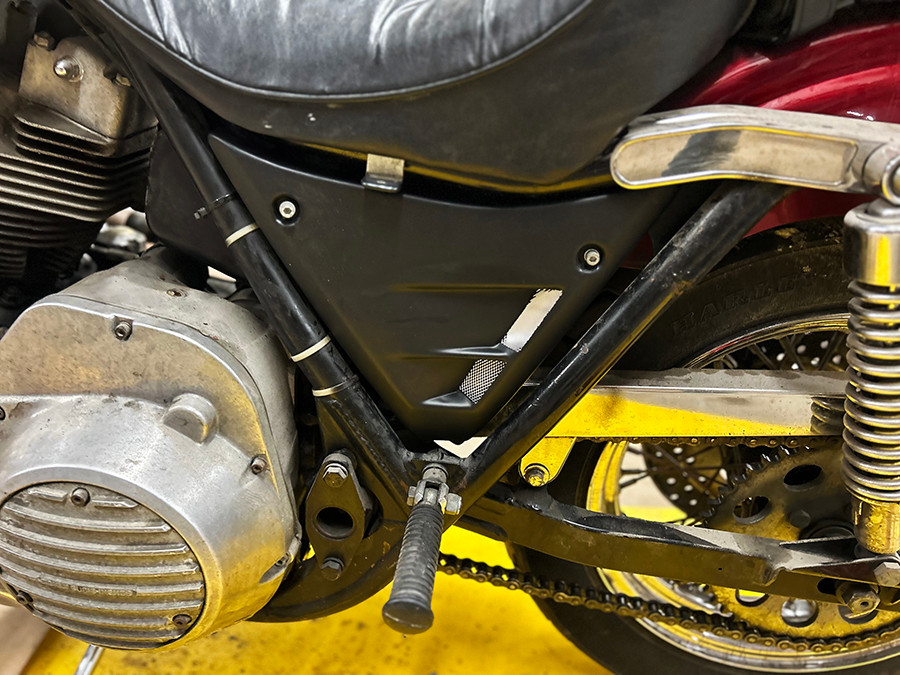 V-Twin - FXR Frame Side Cover Set Vented