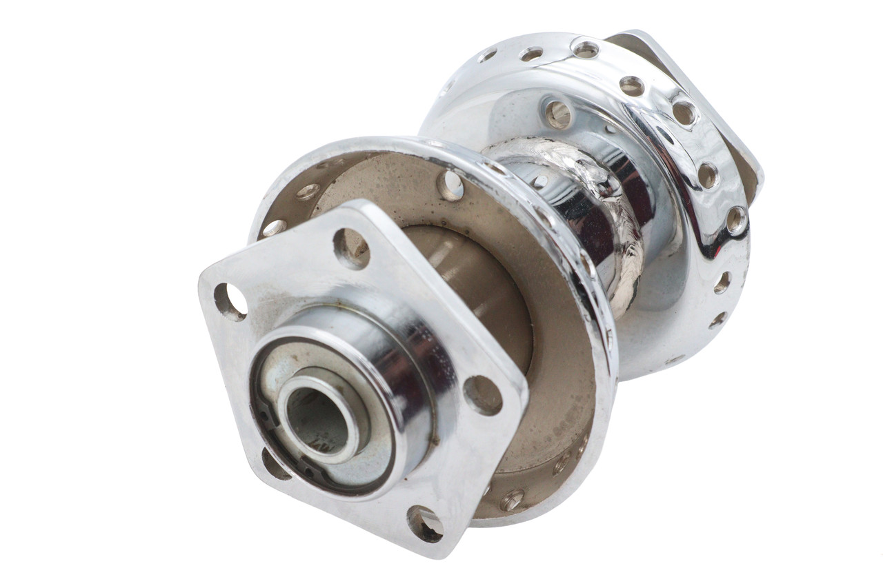V-Twin - Factory Sample Chrome Wheel Hub 3/4 inch Bearings