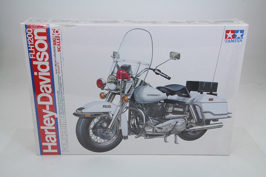 V-Twin - Police 1200 Big Scale Display Model