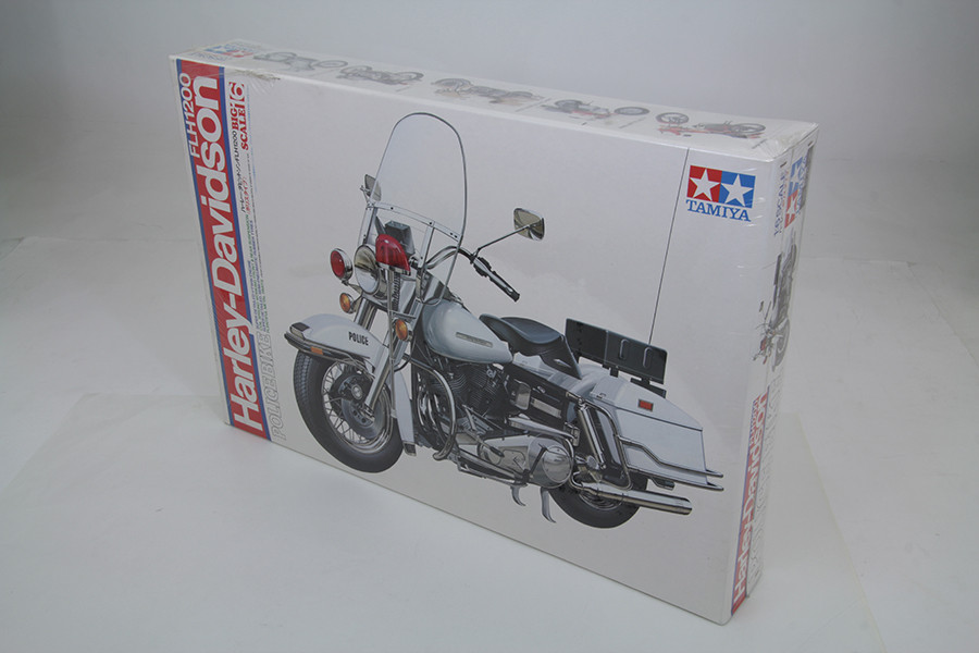 V-Twin - Police 1200 Big Scale Display Model