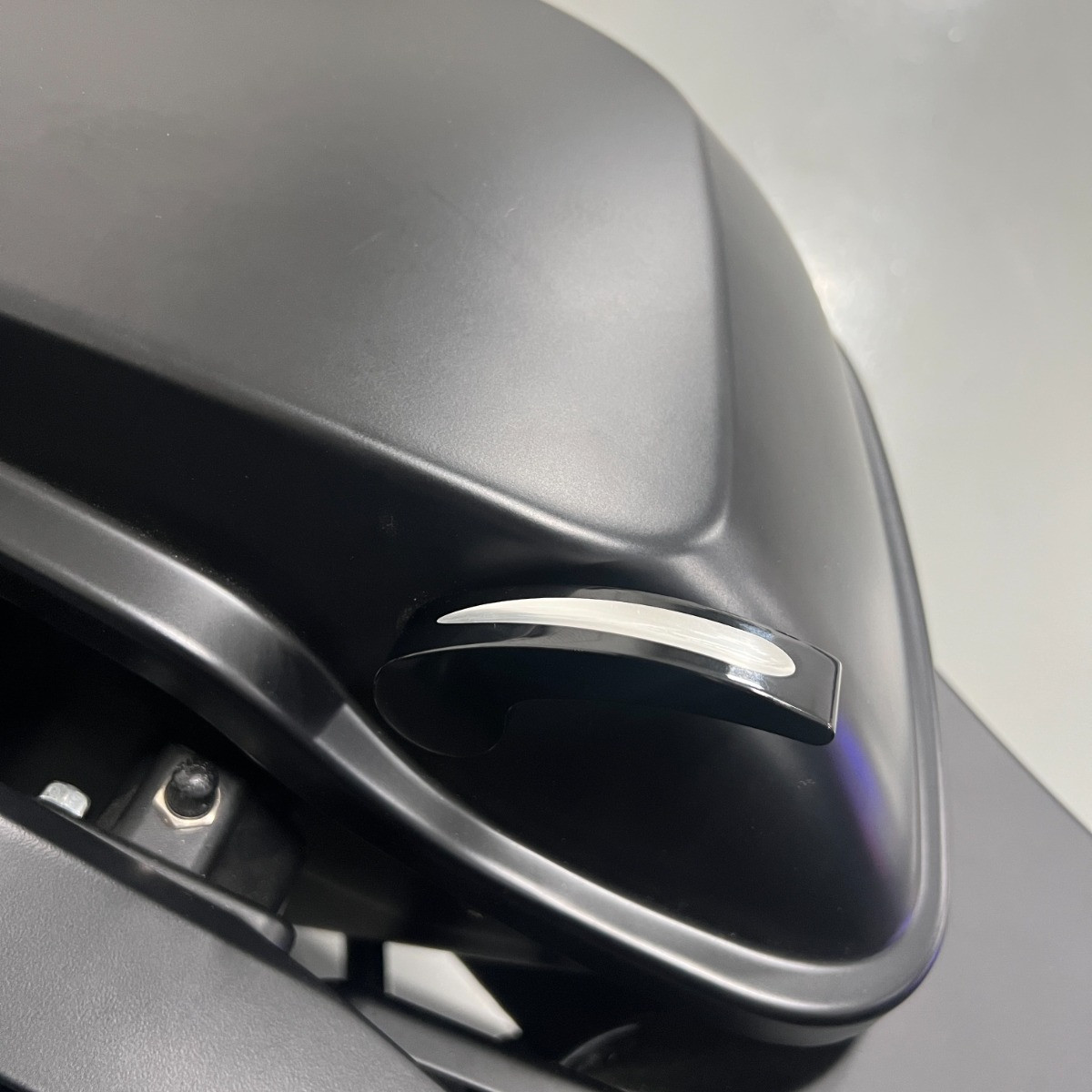 Hogworks Slash Saddlebag One Touch Lid Levers for Harley® Touring '14-'25