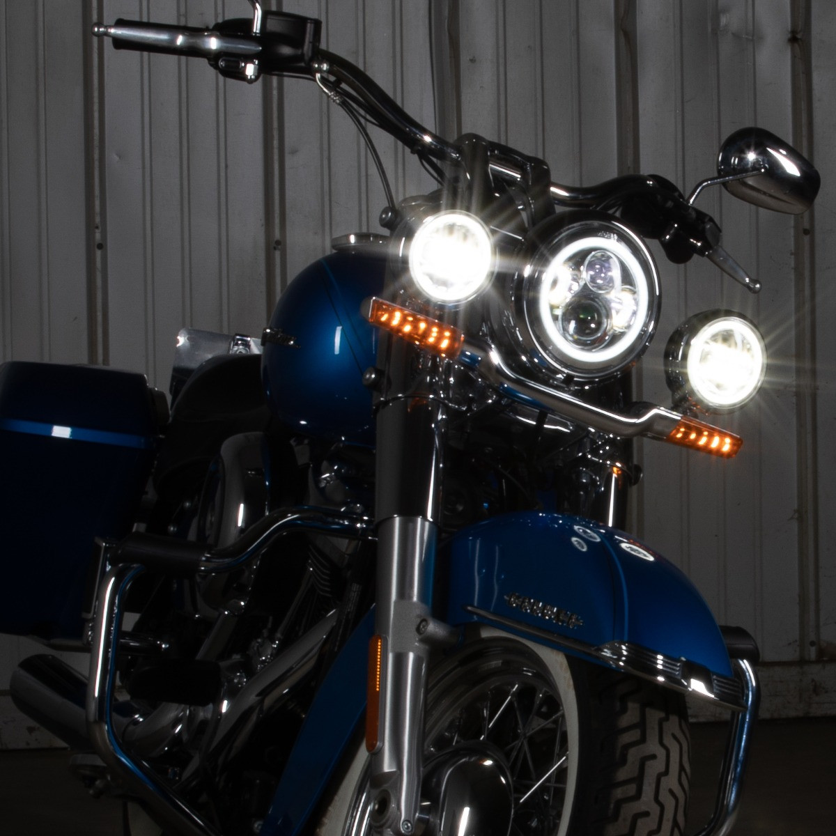 Hogworks Chrome 4.5" Led Halomaker® Auxiliary Passing Lamps for Harley® & Indian®