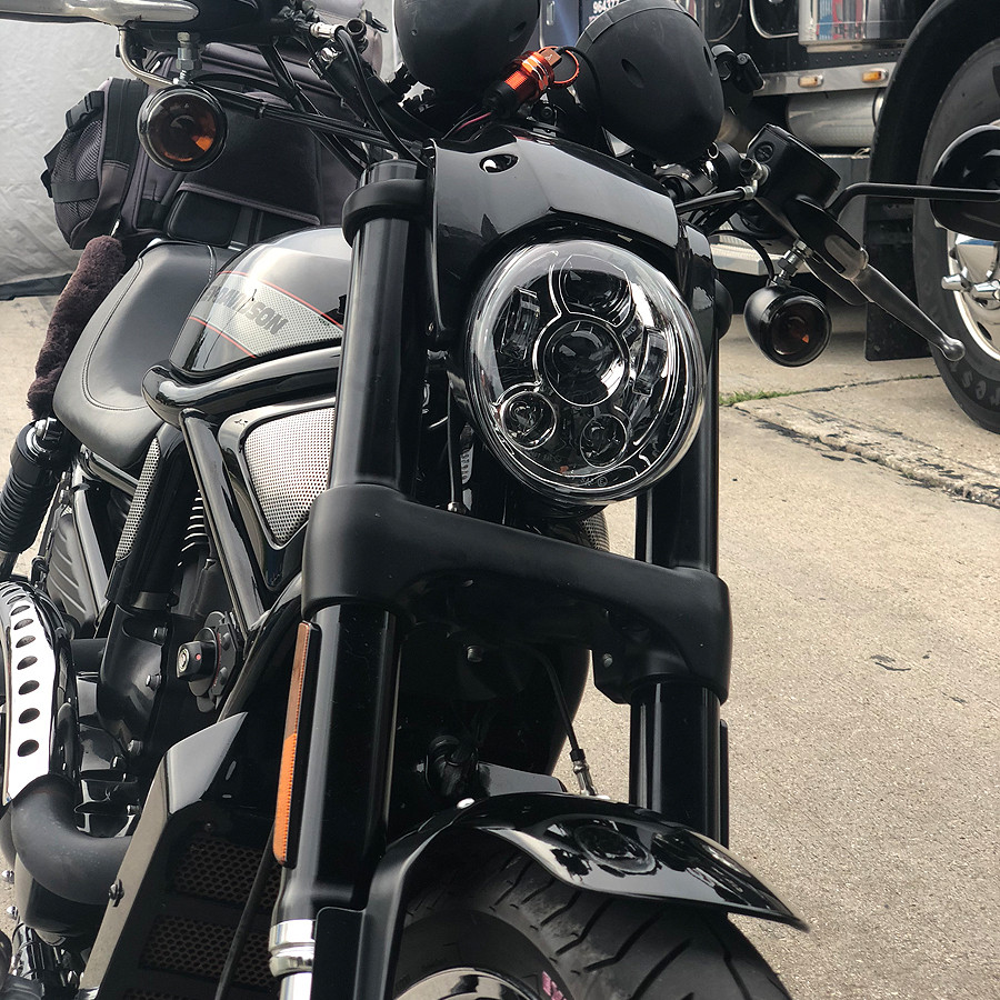 Hogworks Chrome Led Headlight '02-'17 for Harley® V-rod