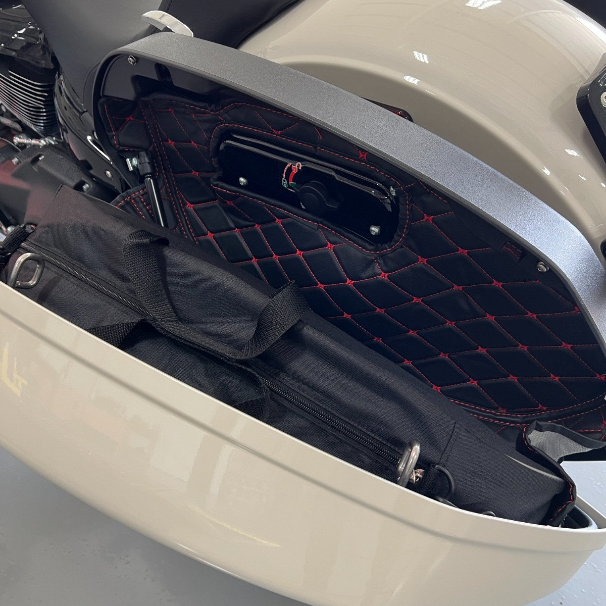 Hogworks Saddlebag Travel Packs for '18-'25 Low Rider ST / Sport Glide