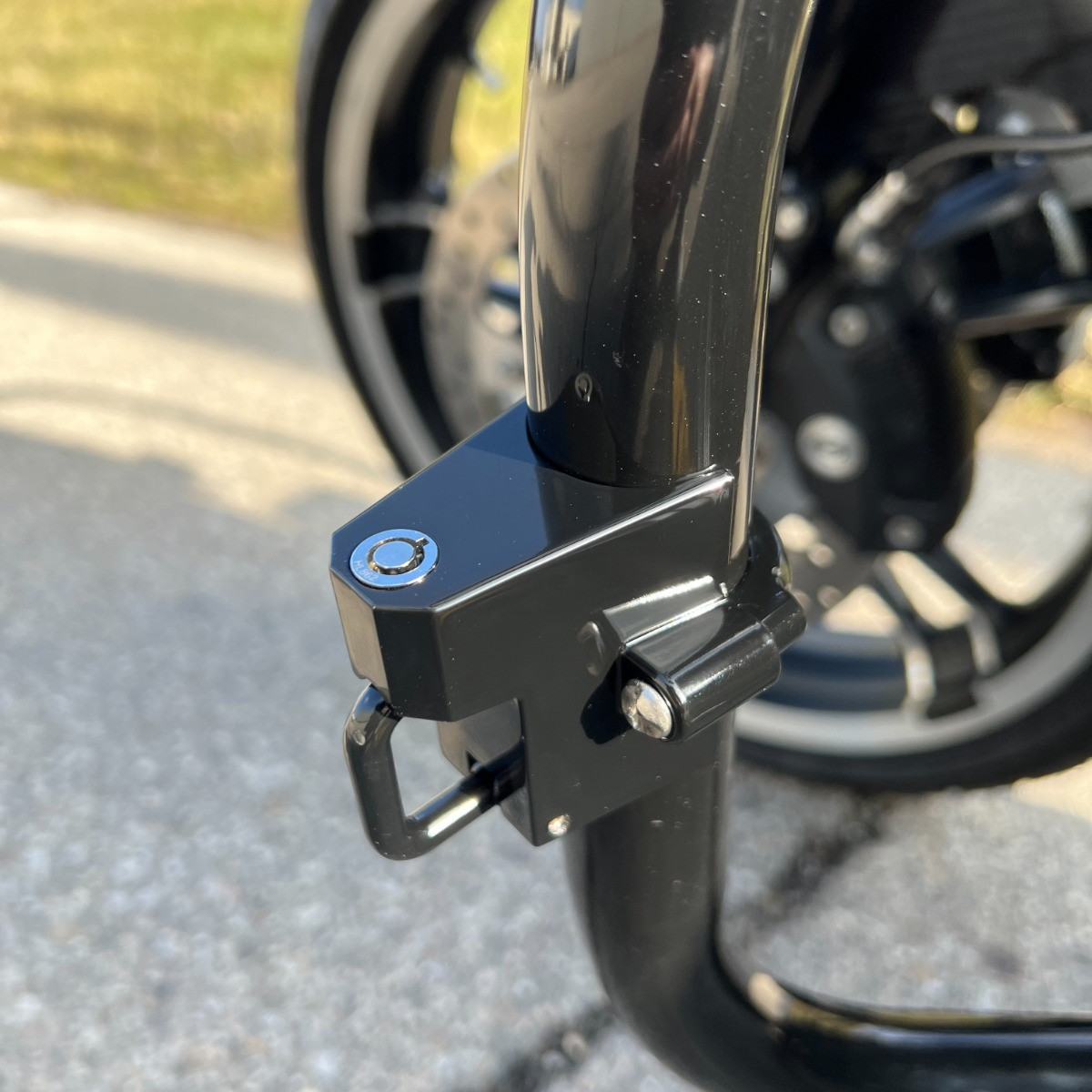 Hogworks Hogworkz® Fort Knox Universal Helmet Lock | Black