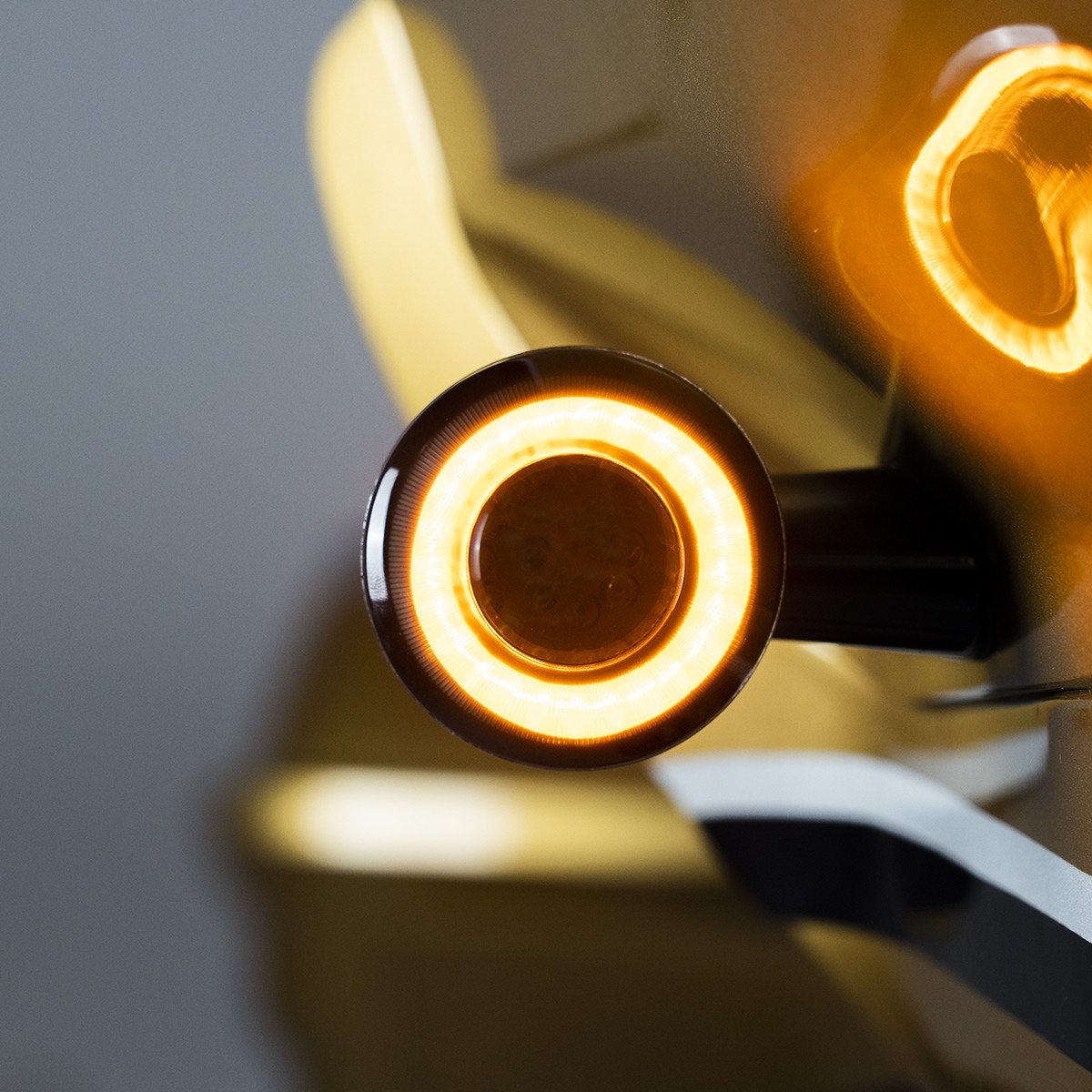 Hogworks Hogworkz® Halomaker Amberz Led Front Turn Signals for Harley-davidson® | 1157 Base, Bullet Lens