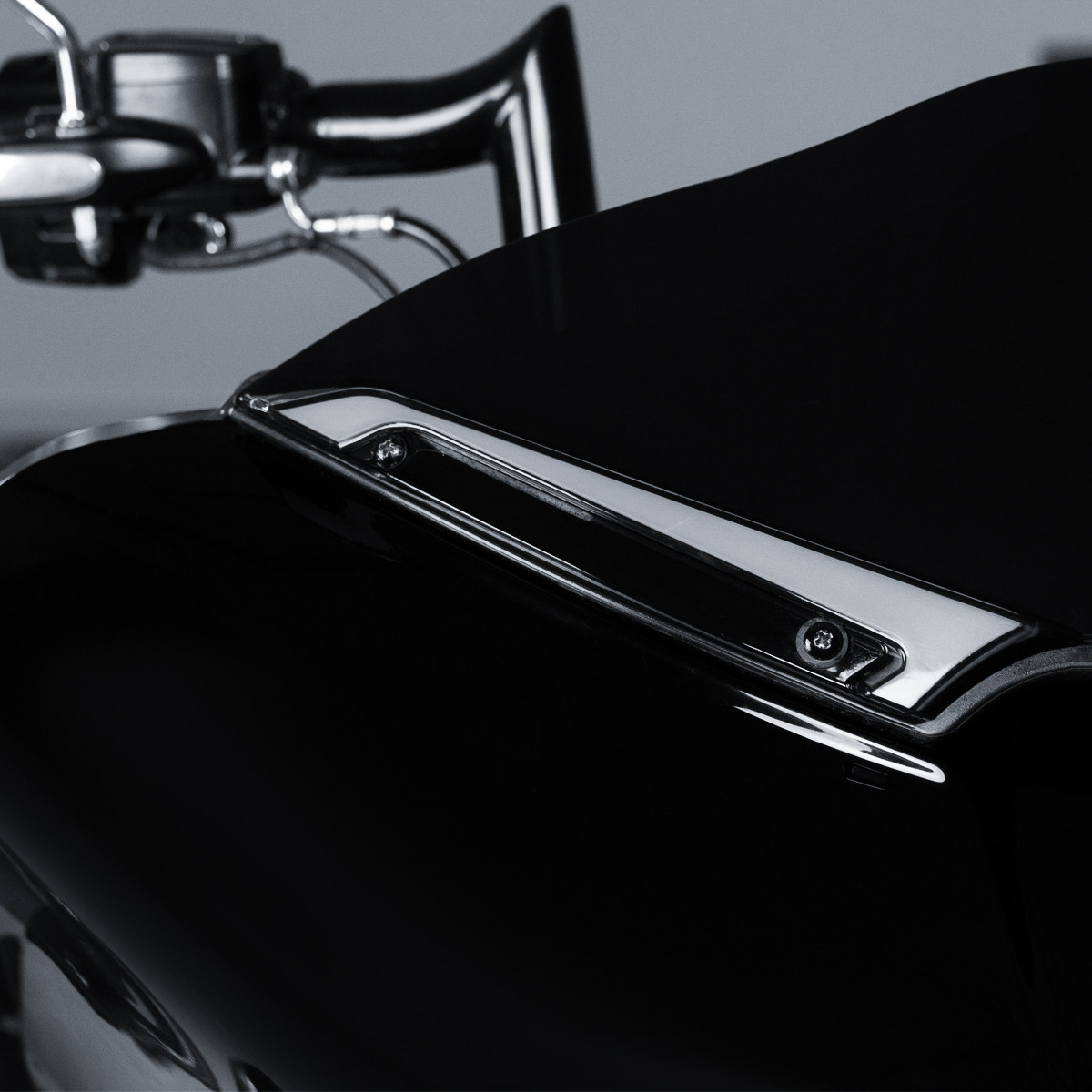 Hogworks Hogworkz® Lumipro Led Windshield Trim Lights for Harley® Road Glide '15-'25 | Chrome