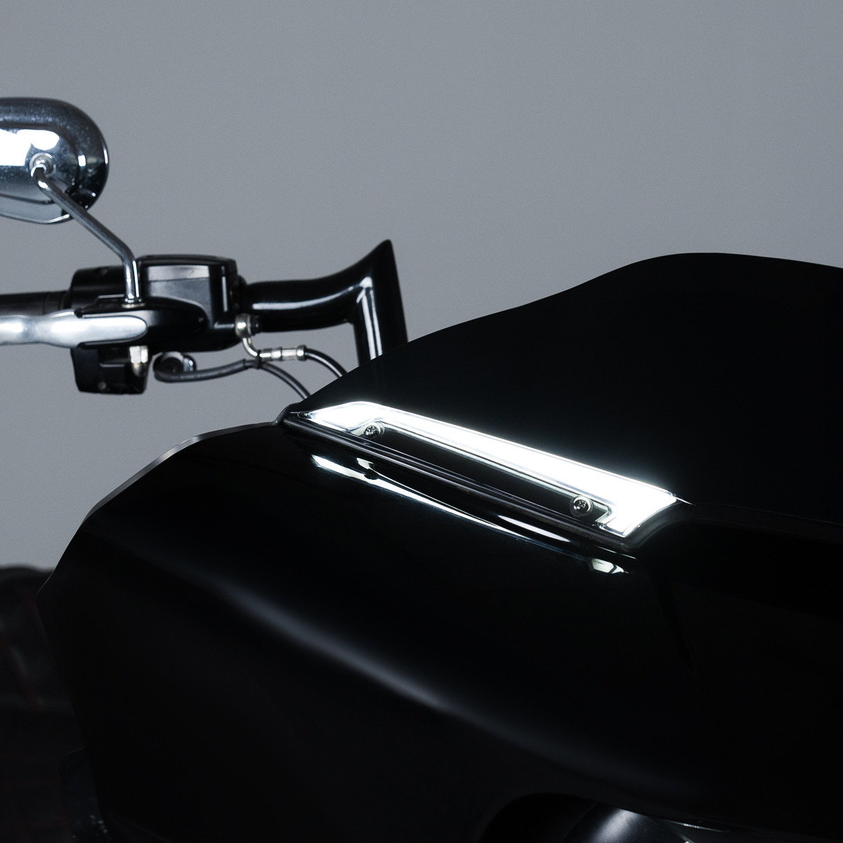 Hogworks Hogworkz® Lumipro Led Windshield Trim Lights for Harley® Road Glide '15-'25 | Chrome