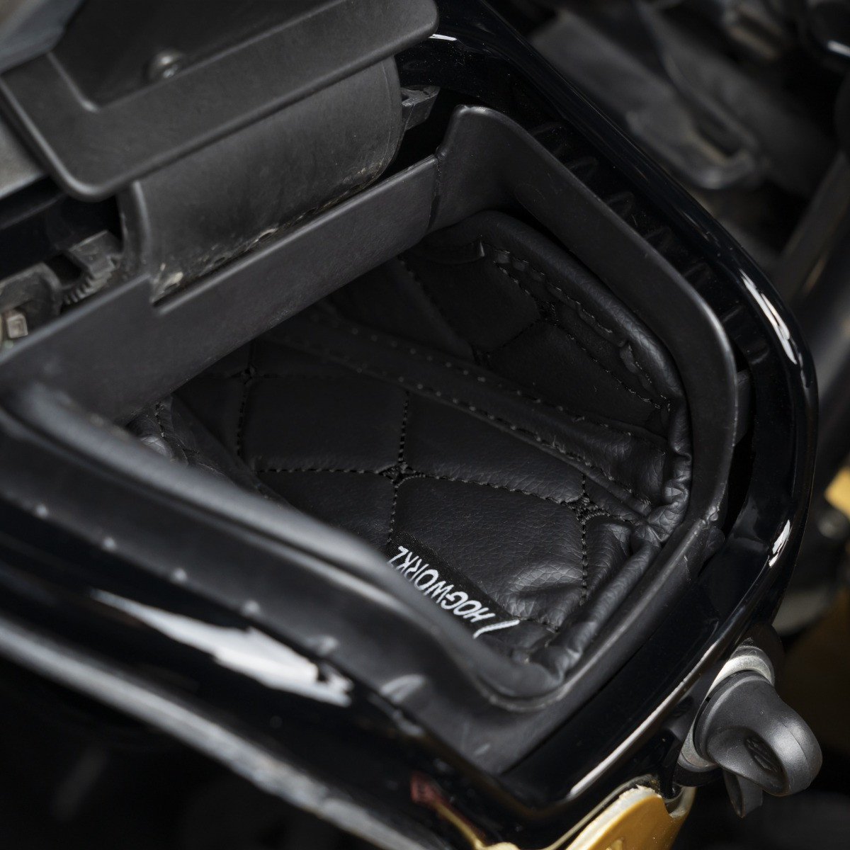 Hogworks Hogworkz® Compartment Liners for Harley® Road Glide '15-'25 | Black w/ Black Stitching
