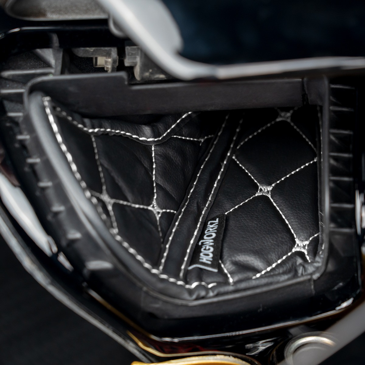 Hogworks Hogworkz® Compartment Liners for Harley® Road Glide '15-'25 | Black w/ Silver Stitching