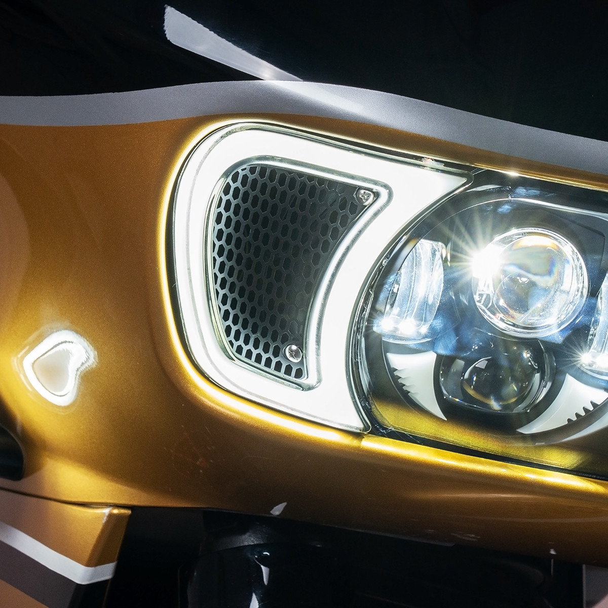 Hogworks Hogworkz® Lumipro Led Vent Signals for '15-'25 Harley® Road Glide