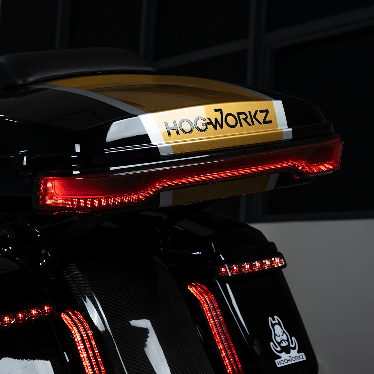 Hogworks Hogworkz® Illumina Sequential Tour Pack Led Light for Harley® Touring '14-'25 | Smoked Lens