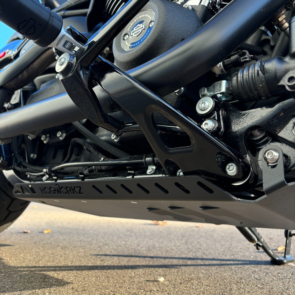 Hogworks Hogworkz® Black Skid Plate / Chassis Protector for Harley® Softail M8 '18-'25