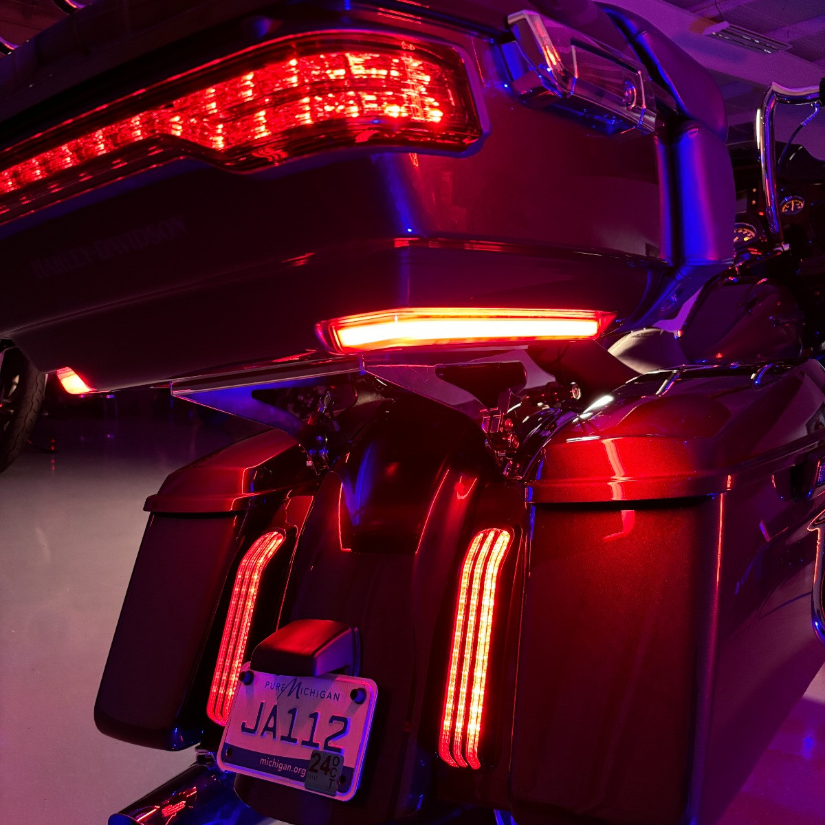 Hogworks Hogworkz® Lumipro Led Side Markers for Harley® '14-'25 Oem King Tour Pack - Red