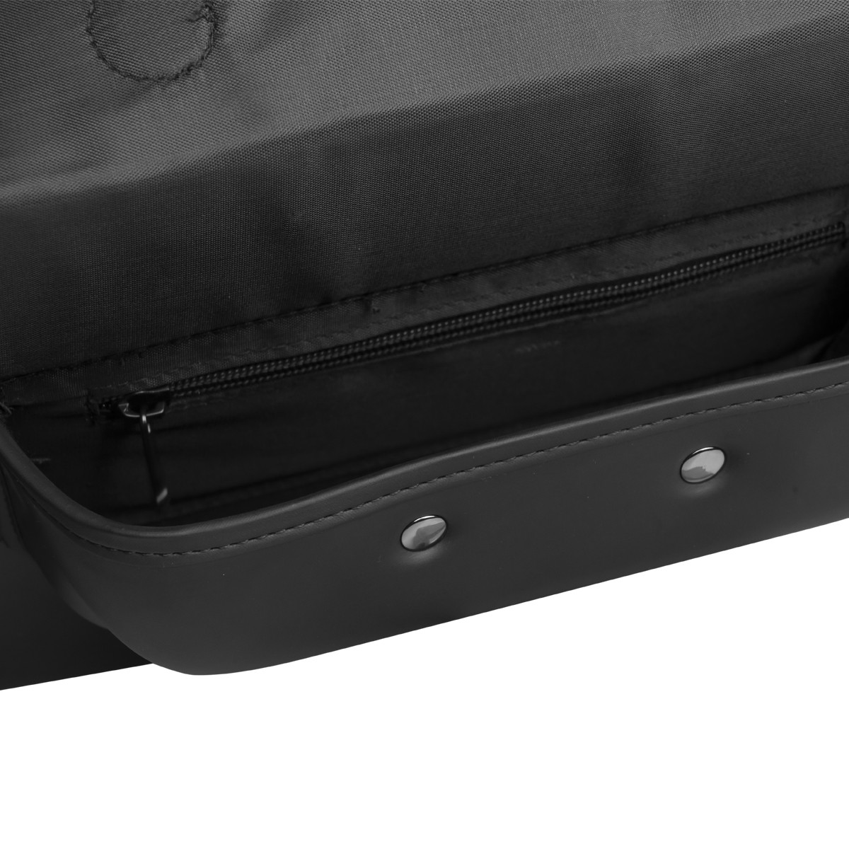 Hogworks Triple Pocket Windshield Fairing Pouch for Harley® Touring '14-'25