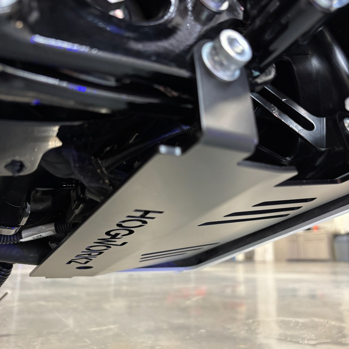 Hogworks Hogworkz® Aluminum Skid Plate / Chassis Protector for Harley® Touring '23.5-'25