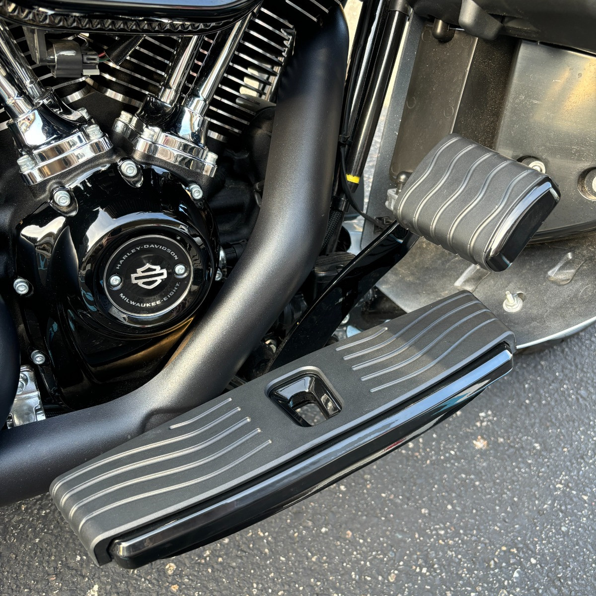 Hogworks Hogworkz® Riot Driver Floorboards for Harley® Touring & Softail '86-'25