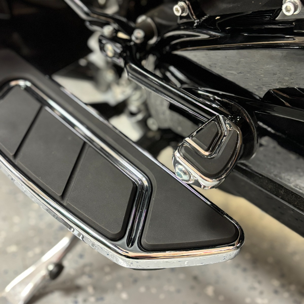 Hogworks Hogworkz® Method Shifter Pegs for Harley® Touring & Softail '86-'25