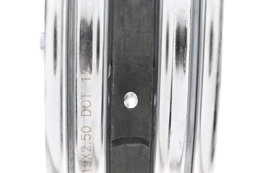V-Twin - Factory Sample 19 inch x 2.50 inch Front Spoke Wheel