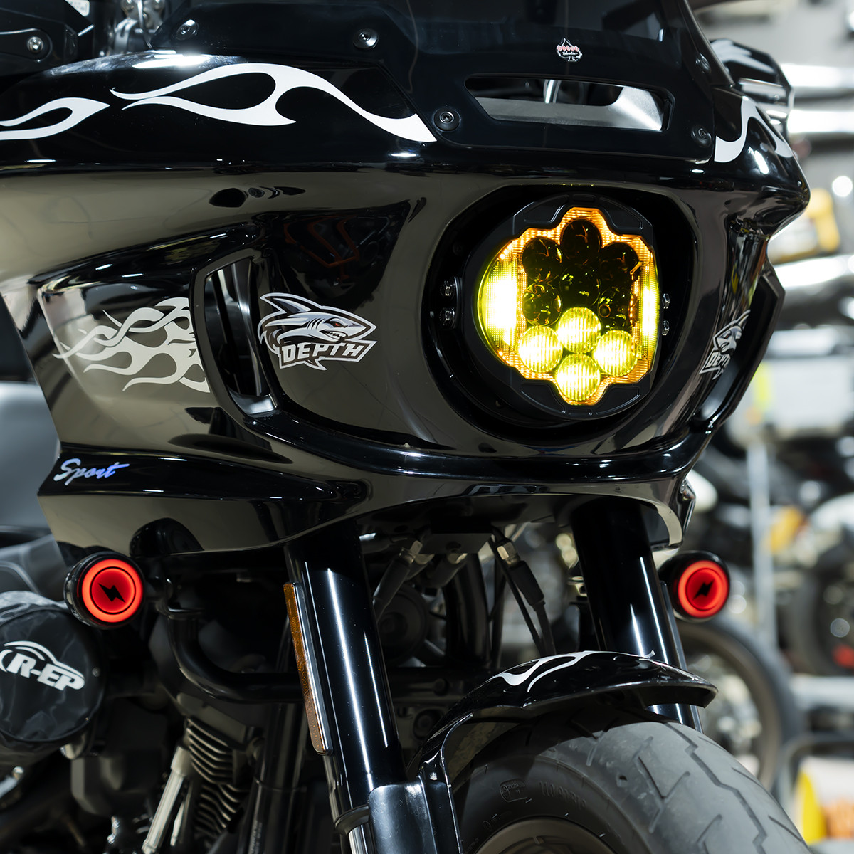 Hogworks 7" Led Goldtooth Performance Headlight for Harley® Low Rider ST '22-'25