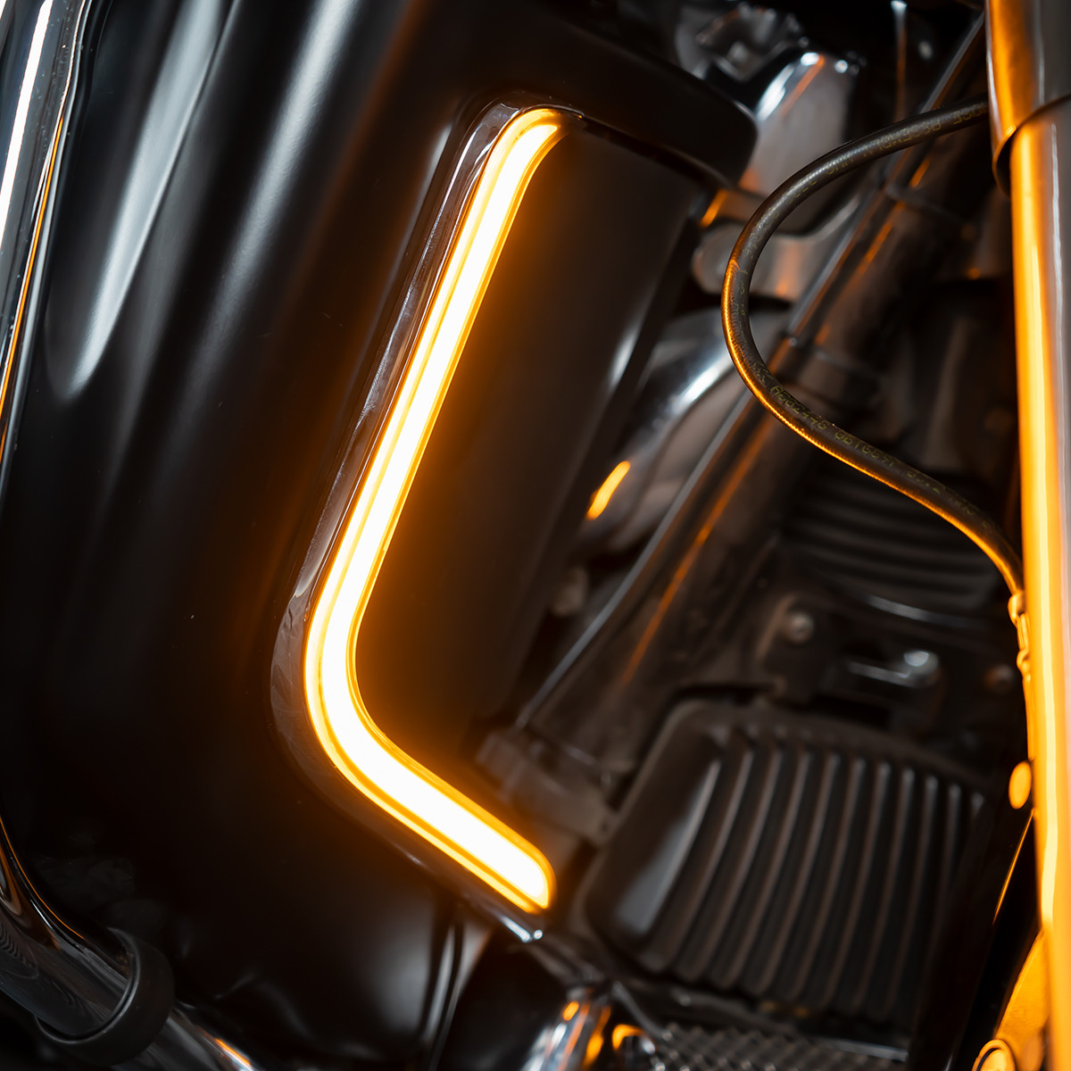 Hogworks Hogworkz® Lumipro Lower Vented Fairing Leds for Harley® Touring '96-'13 | Chrome