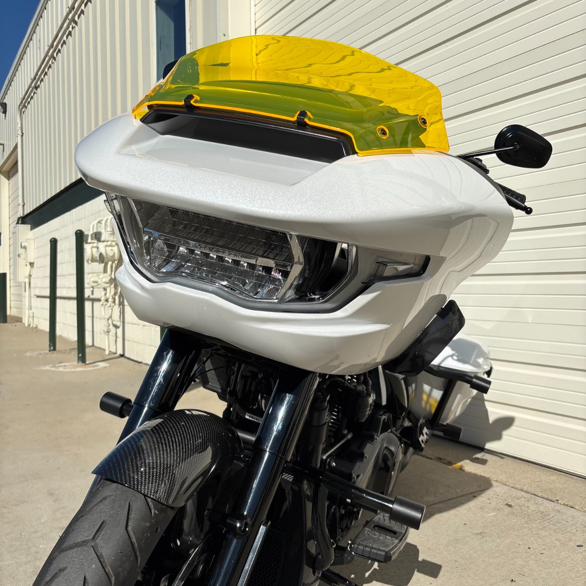 Hogworks Hogworkz® Flowz 9" Windshield for Harley® Road Glide '23.5-'25 | Yellow