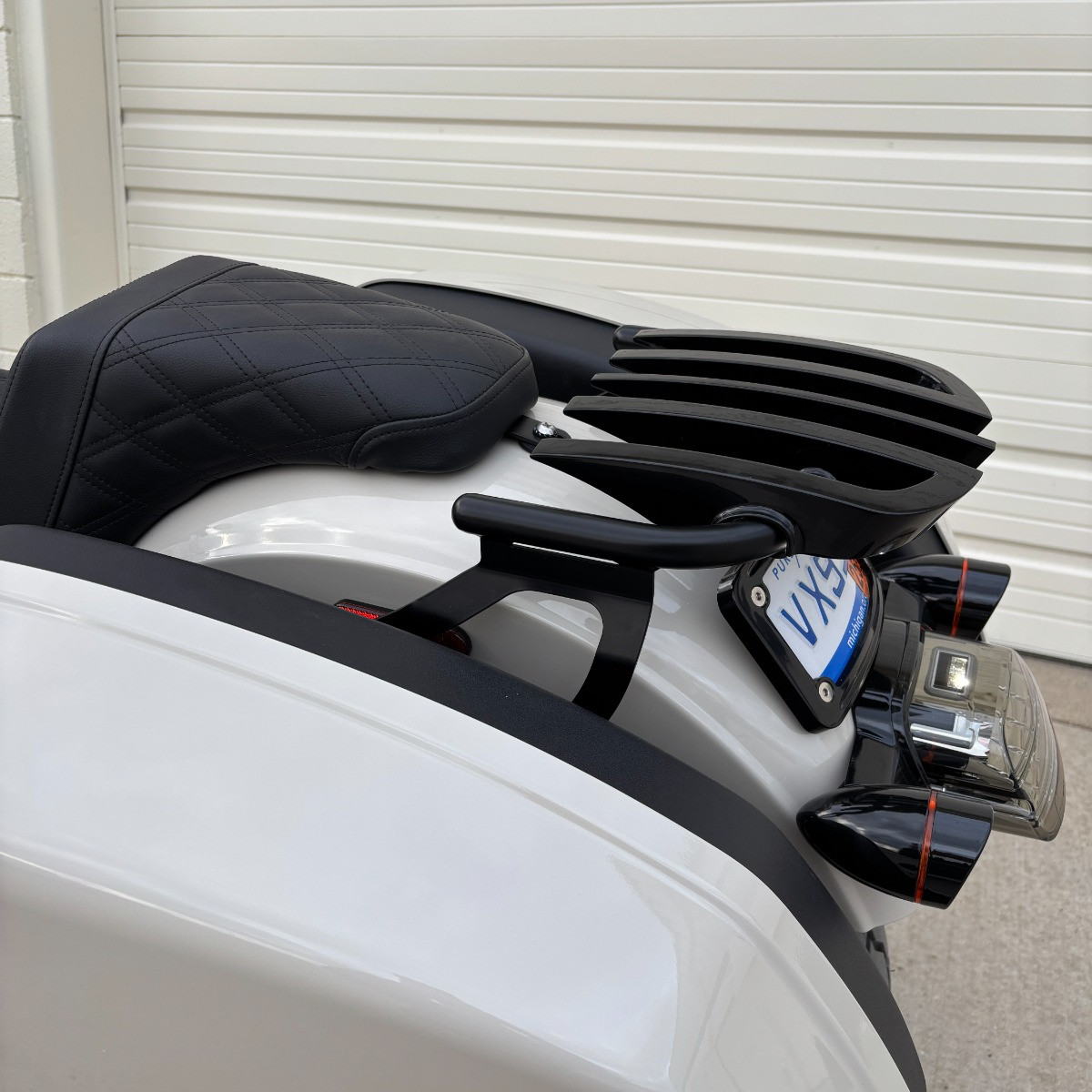 Hogworks Hogworkz® Stealth B2 Luggage Rack for Harley® Low Rider / Sport Glide '18-'25 | Black