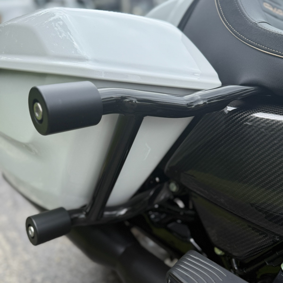 Hogworks Hogworkz® Black Double Barrel Saddlebag Guards for Harley® Touring '23.5-'25