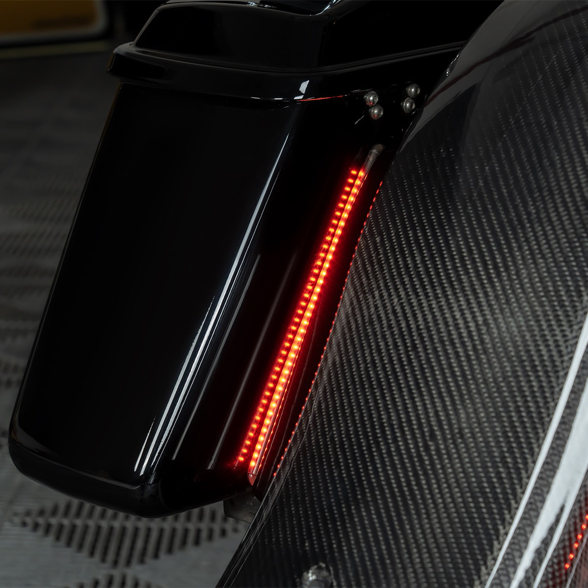 Hogworks Hogworkz® Led Filler Stripz for Harley® Touring '14-'25 | Smoked