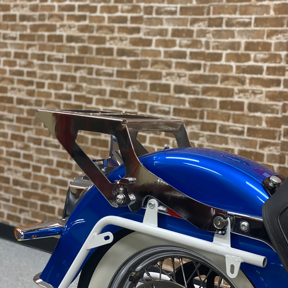 Hogworks Two-up Tour Pack Mount for Harley® Softail Deluxe / Heritage '18-'25