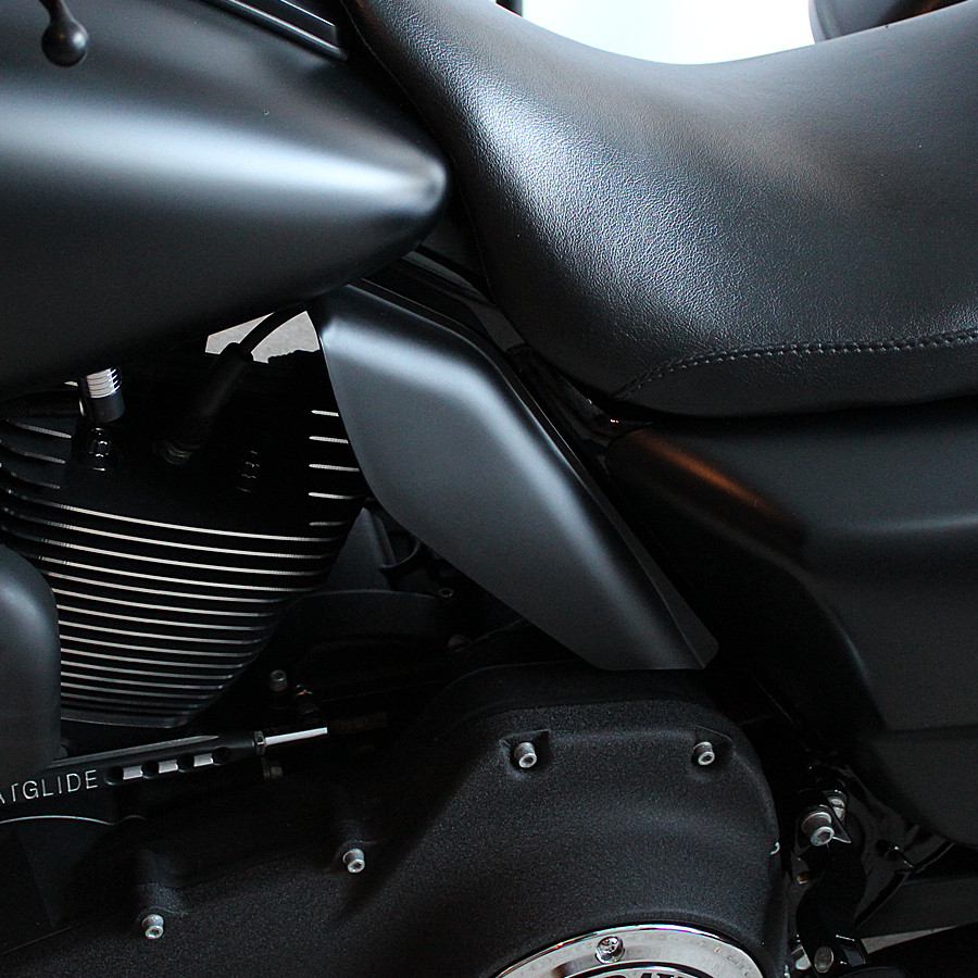 Hogworks Mid-frame Air Deflectors for Harley® Touring '09-'25