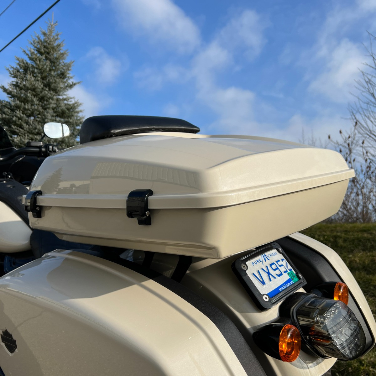 Hogworks Laydown / Curved License Plate Mount for Harley-davidson® Motorcycles