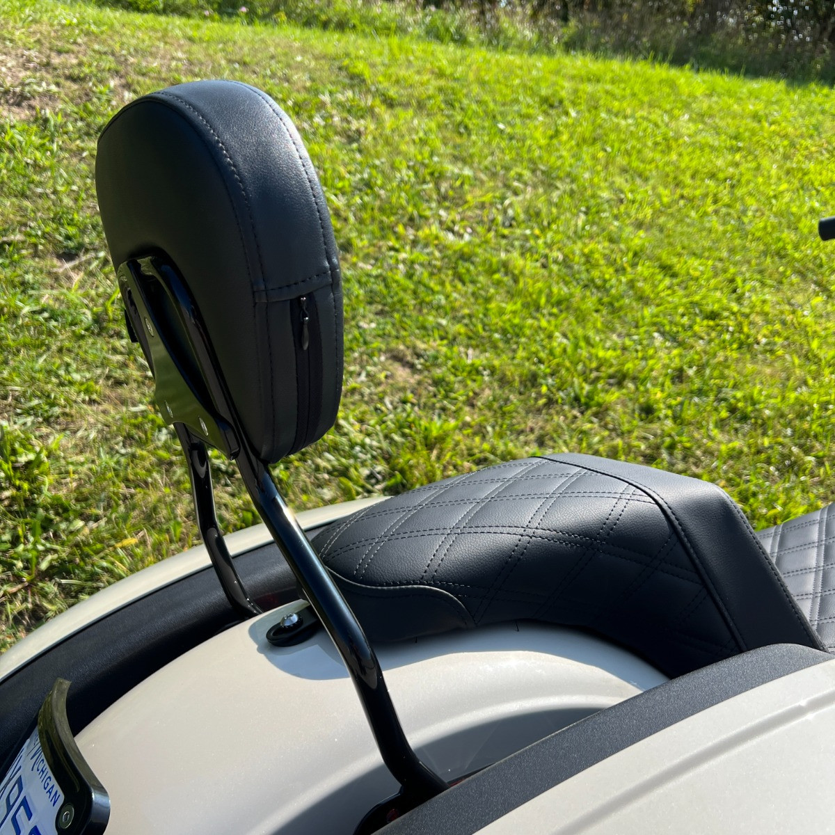 Hogworks Detachable Sissy Bar Backrest for Harley® Low Rider / Sport Glide '18-'25