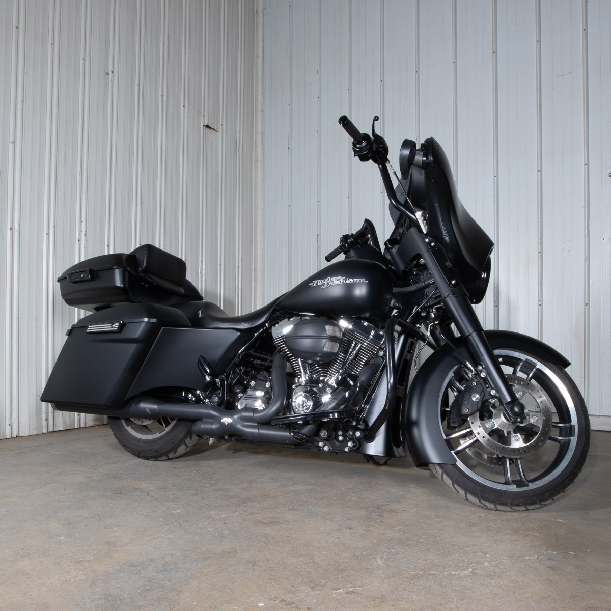 Hogworks Chopped Tour Pack w/ Slim Backrest & Black Hardware for Harley® Touring '97-'25