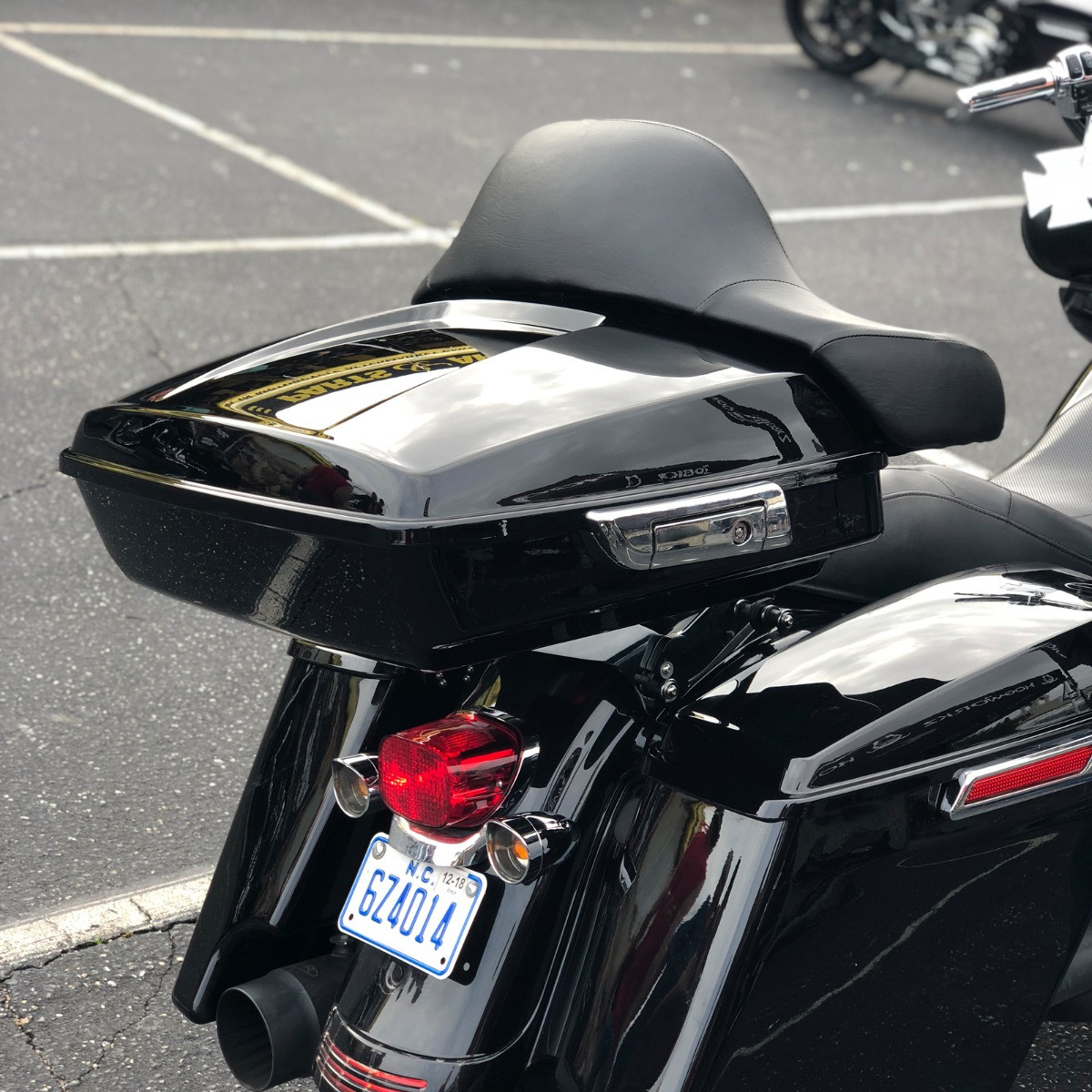 Hogworks Chopped Tour Pack w/ Full Backrest & Chrome Hardware for Harley® Touring '97-'25