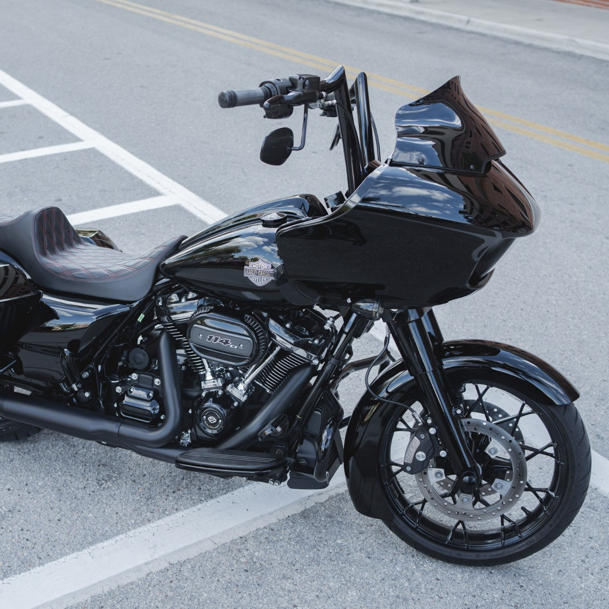 Hogworks 19" Wrapped Front Fender for Harley® Touring '96-'25