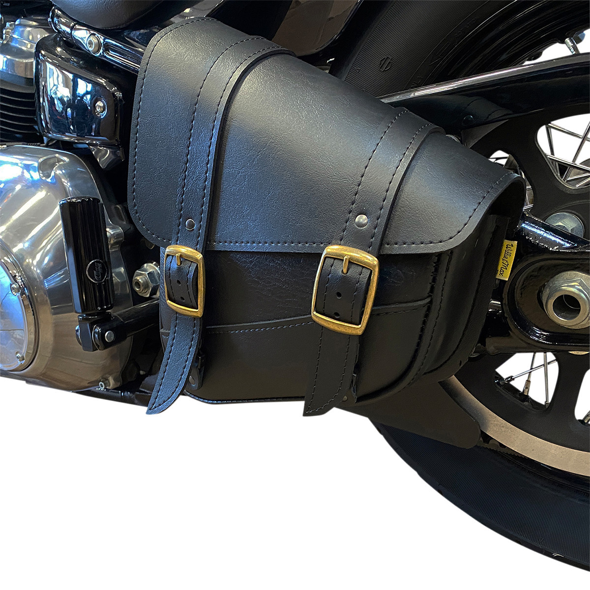 Willie & MAX Luggage #59776-08 - Softail Swing Arm Bag - Black - Triangulated