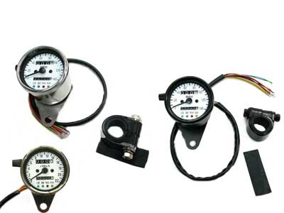 2.4IN MECH 2:1 SPEEDO WHT FACE POL HSNG