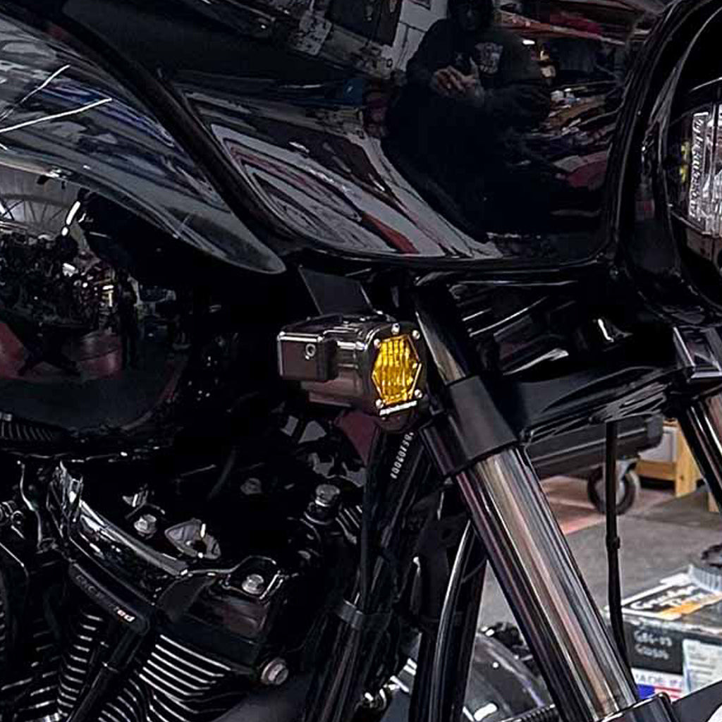 A10 Moto 14-23 Street Glide/Road King Billet Front Turn Signal Kit