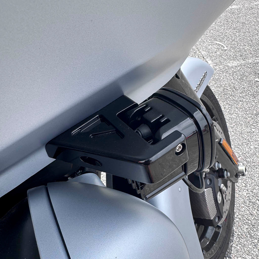 A10 Moto 2015+ Road Glide Billet Squadron Front Turn Signal Kit