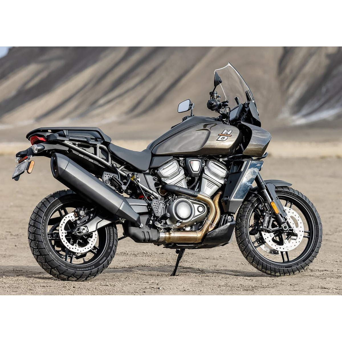 Michelin #25421 - Tire - Scorcher Adventure - Front - 120/70R19 - 60V