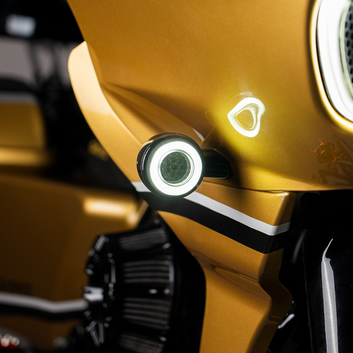 Hogworks Hogworkz® Halomaker® Led Front Turn Signals for Harley-davidson® | 1157 Base, Bullet Lens