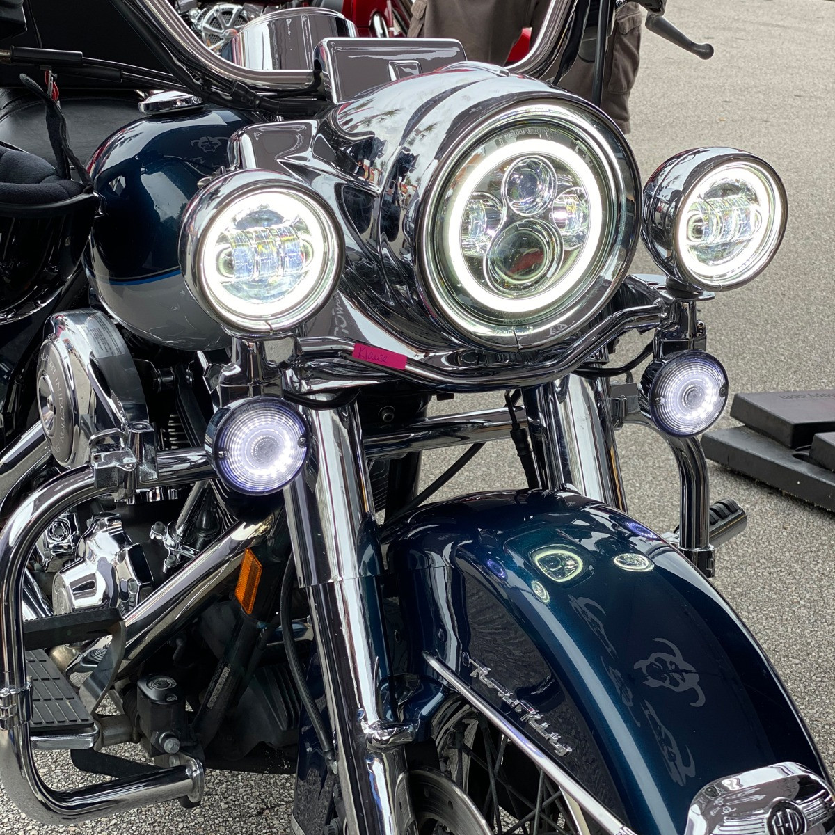 Hogworks Hogworkz® Halomaker® Led Front Turn Signals for Harley-davidson® | 1157 Base, Flat Lens