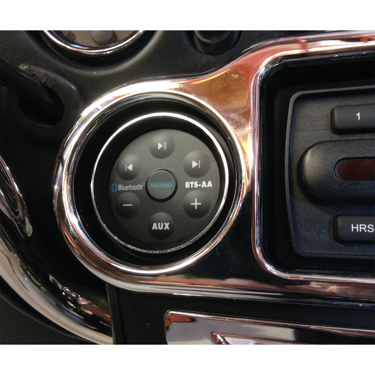 Hogtunes #BTS-AA - Bluetooth Music Receiver/Controller - Harley Davidson