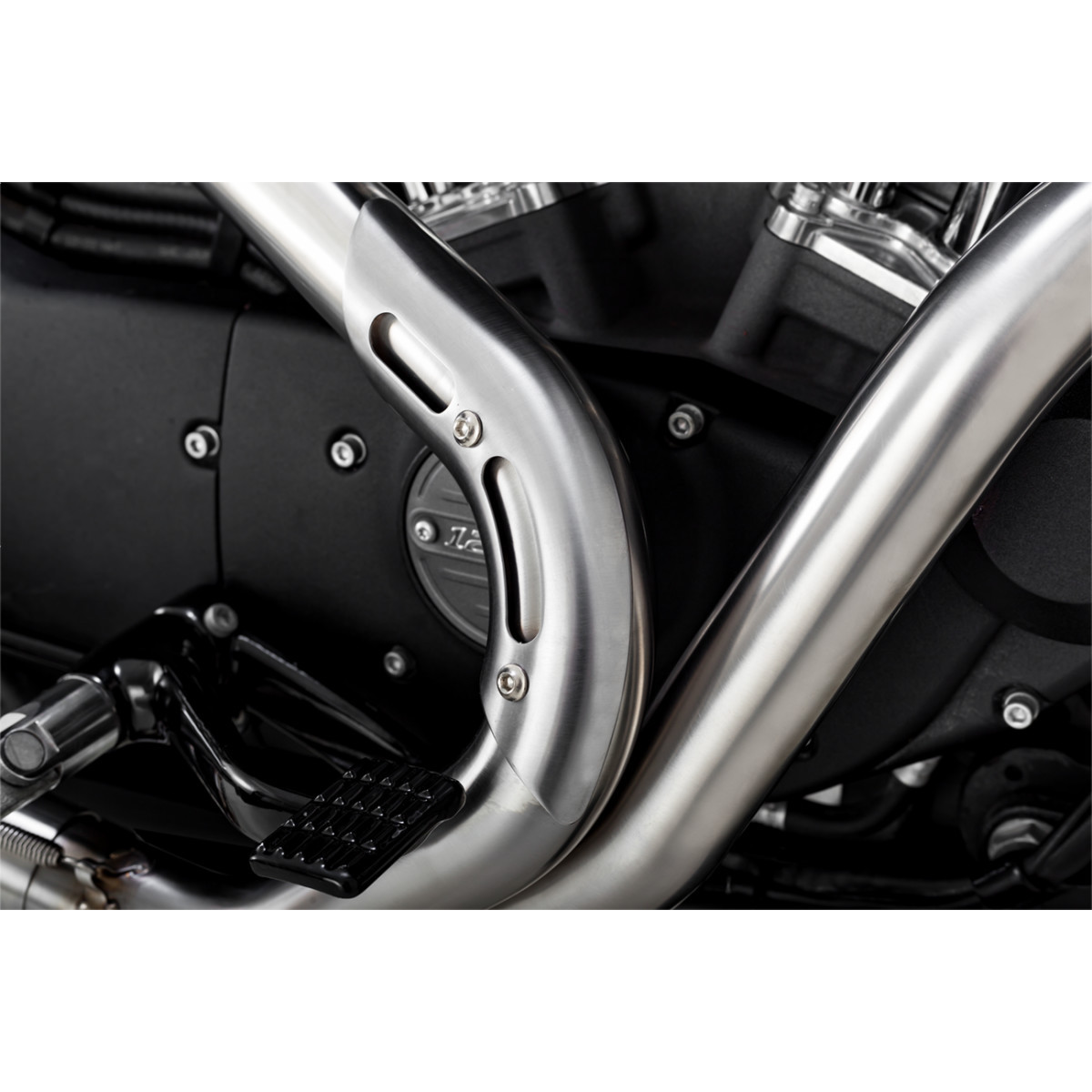 Vance & Hines #27327 - 2-into-1 Upsweep Exhaust System - Brushed - Stainless Steel
